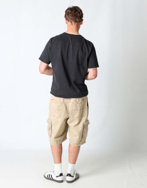 Vintage Wrangler 36x28 canvas cargo shorts in tan, 3 of 4