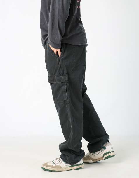 Vintage Wrangler 36x30 woven cargo pants in black - view 1