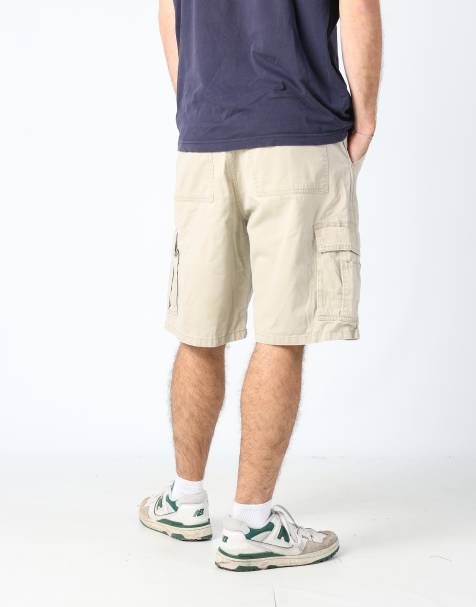 Vintage Wrangler 36x33 canvas cargo shorts in beige - view 1
