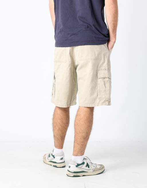 Vintage Wrangler 36x33 canvas cargo shorts in beige