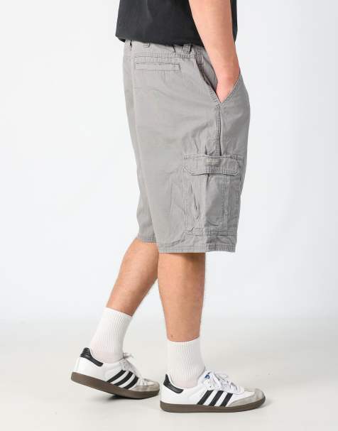 Vintage Wrangler 36x33 canvas cargo shorts in grey - view 1