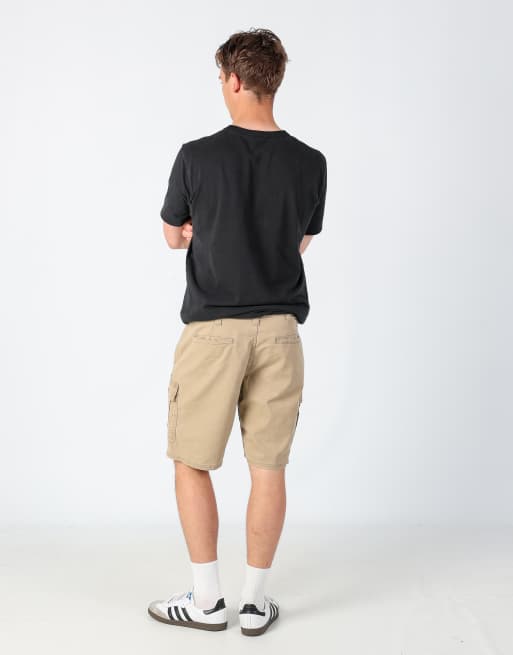 Vintage Wrangler 36x33 canvas cargo shorts in tan, 3 of 4