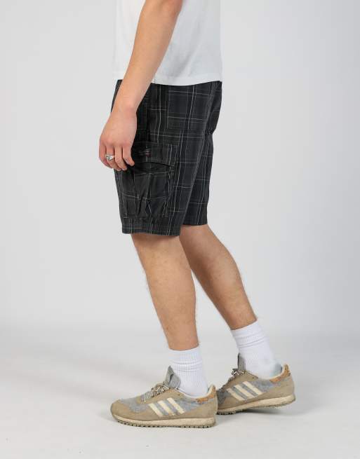Vintage Wrangler 36x40 canvas cargo shorts in charcoal grey