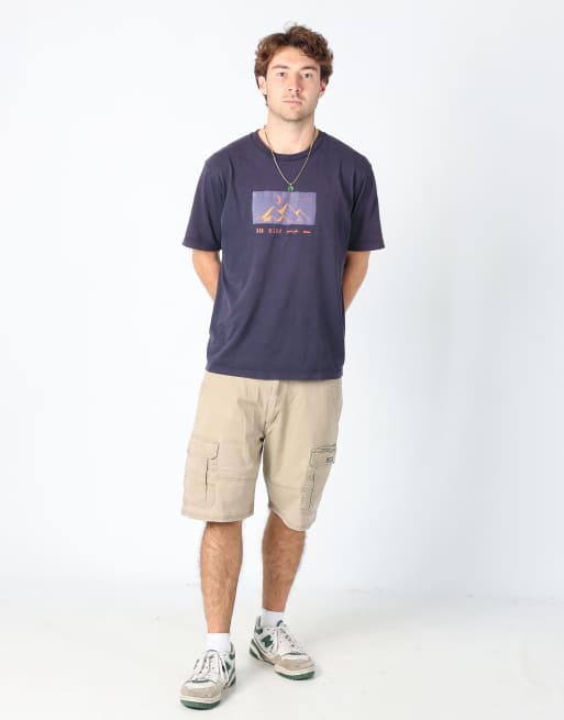 Vintage Wrangler 36x43 canvas cargo shorts in tan, 2 of 4