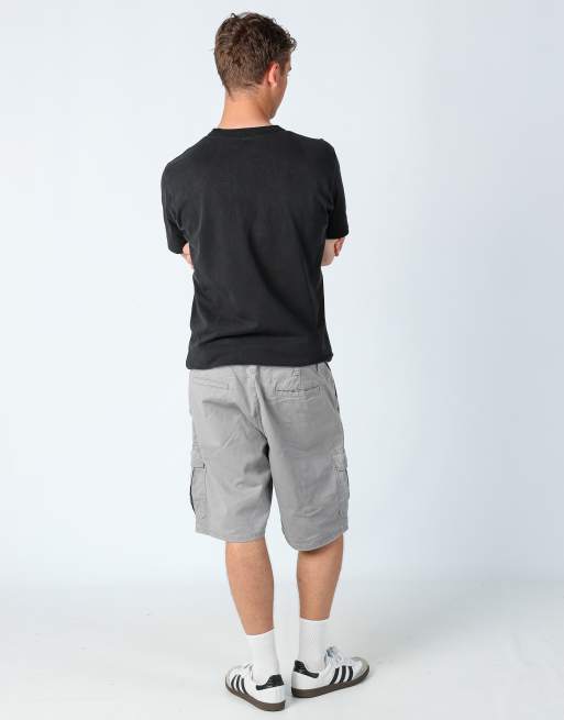 Vintage Wrangler 38x21 canvas cargo shorts in grey, 3 of 4