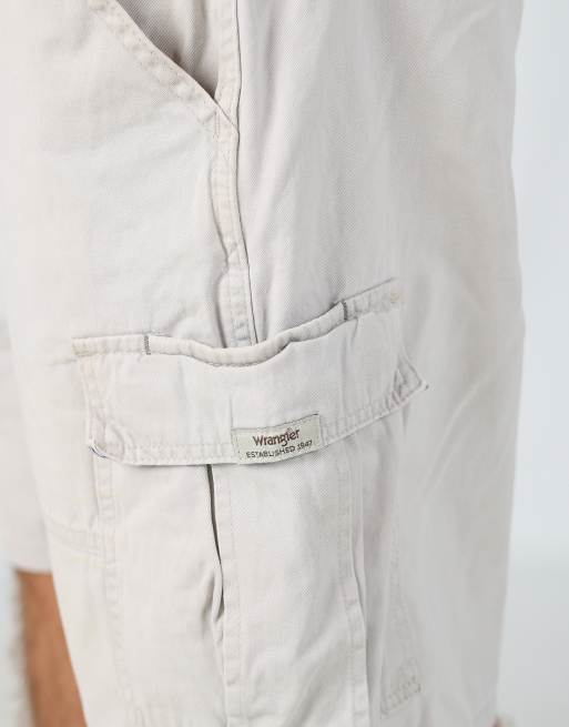 Vintage Wrangler 38x21 canvas cargo shorts in white, 4 of 4