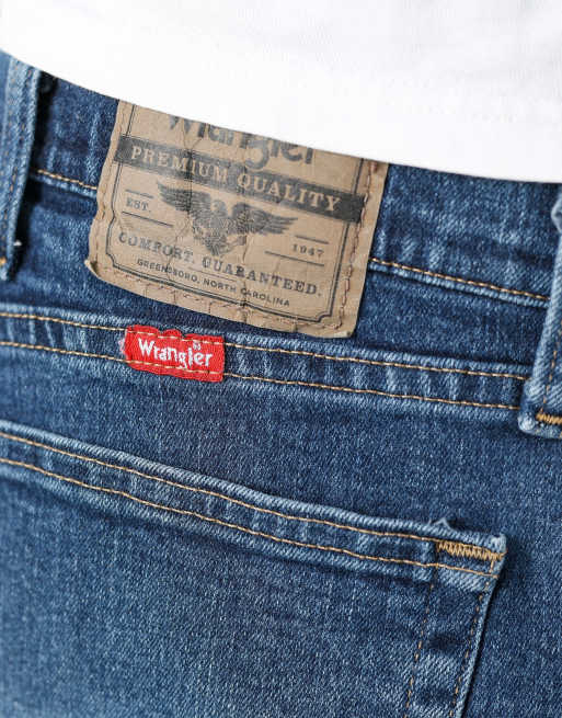 Vintage Wrangler 38x21 denim jorts shorts in blue, 4 of 4