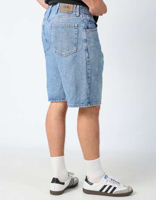 Vintage Wrangler 38x22 denim shorts in light blue