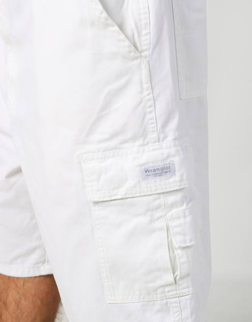 Vintage Wrangler 38x23 canvas cargo shorts in cream, 4 of 4