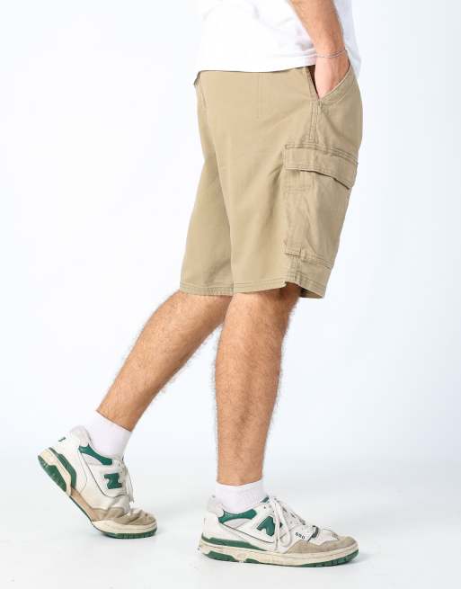 Vintage Wrangler 40x22 canvas cargo shorts in tan
