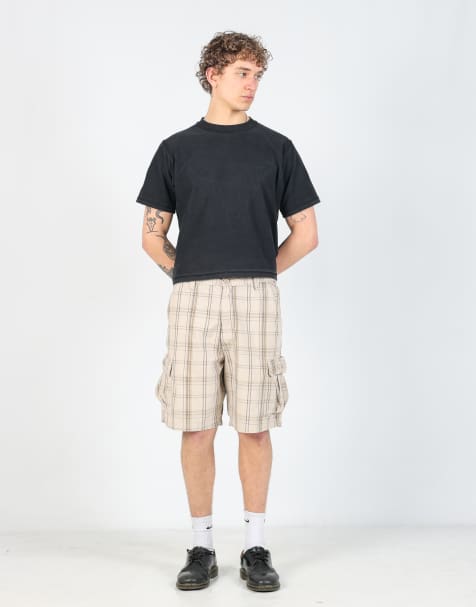 Vintage Wrangler checkered 36x21 canvas cargo shorts in beige - view 1