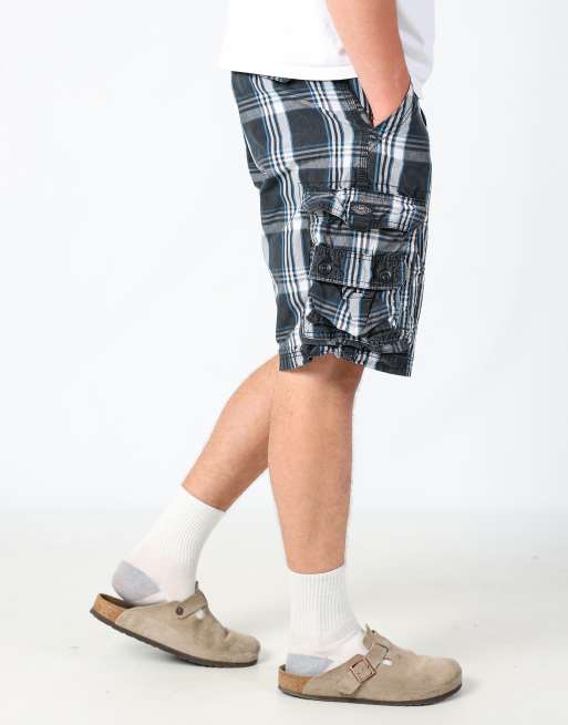 Vintage Wrangler chequered 34x20 canvas cargo shorts in navy blue