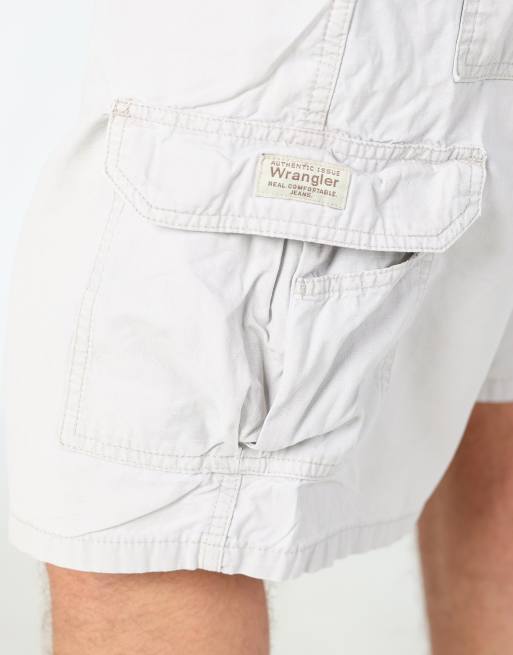 Vintage Wrangler ripstop 38x22 canvas cargo shorts in ivory, 4 of 4