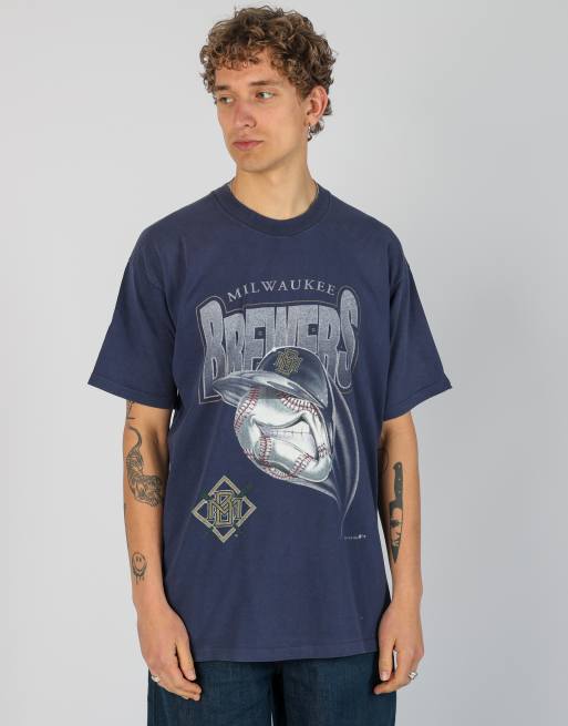 Vintage  xl t-shirt in navy blue