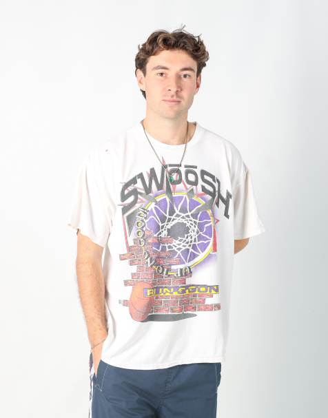 Vintage  xl t-shirt in white - view 1