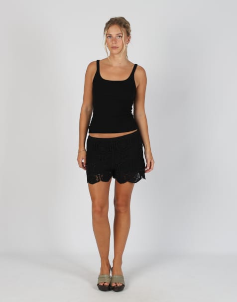Vintage XLS XS knitted shorts in black - view 1