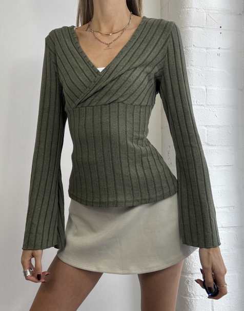Vintage y2k cable knit v-neck jumper size m in khaki - view 1