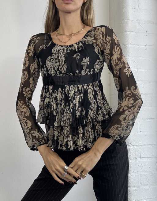 Vintage y2k graphic floral blouse size s in black