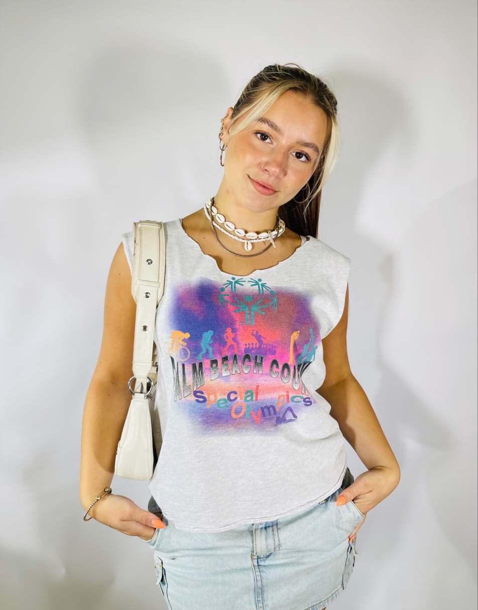 Vintage Y2K Palm Beach Size M Graphic T-Shirt in Grey 0