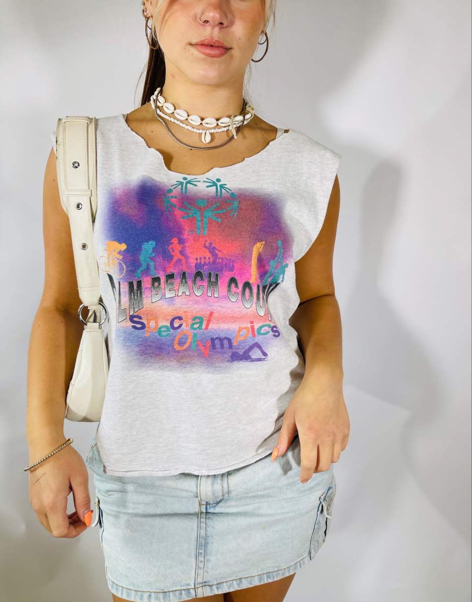 Vintage Y2K Palm Beach Size M Graphic T-Shirt in Grey 2