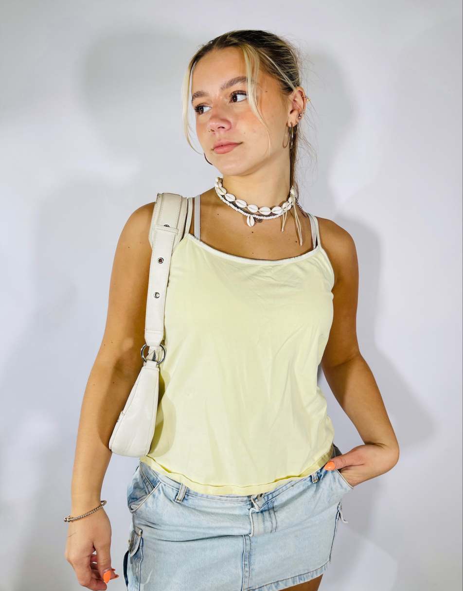 Vintage Y2K Size M Tank Top in Yellow