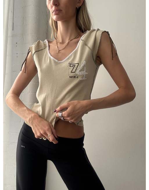 Vintage Y2K sporty v-neck baby tee size m in beige