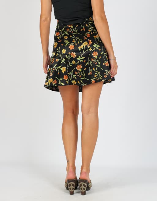 Vintage Yokoo XXS woven mini skirt in black, 4 of 4