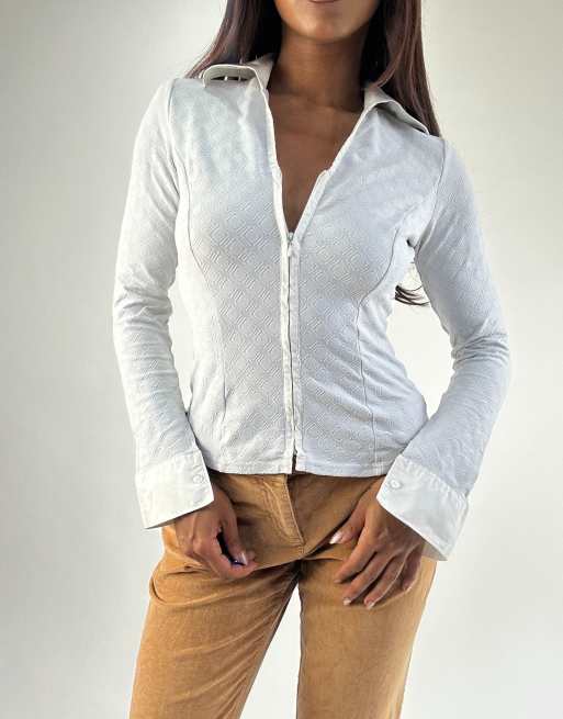 Vintage zip up long sleeve top in white, 3 of 4