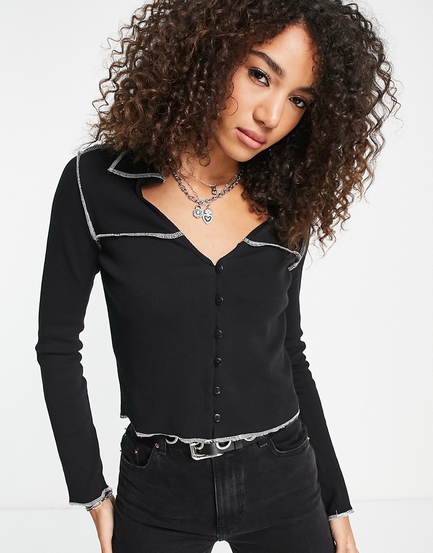 Violet Romance button front top with contrast seams in black-White
