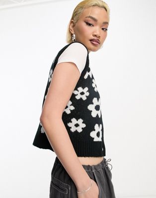 Violet Romance cropped knitted vest in monochrome floral print