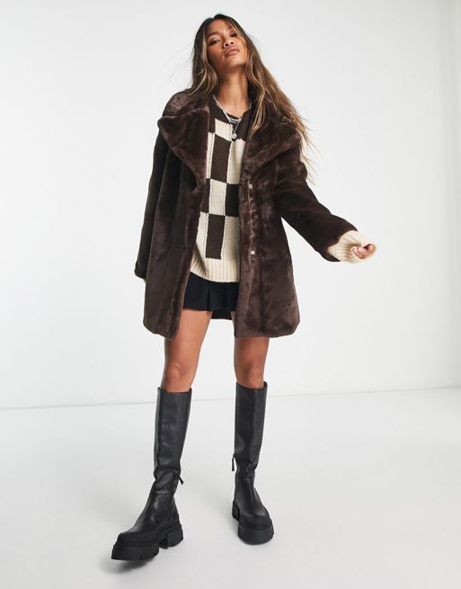 Violet Romance faux fur coat in chocolate brown