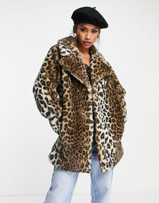 Violet Romance faux fur coat in leopard print