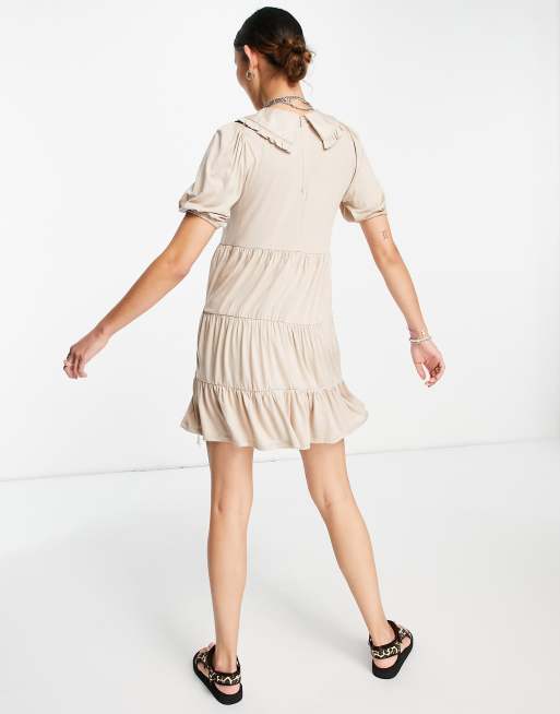 Violet Romance jersey smock dress with peter pan collar in beige, 2 of 4