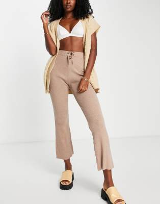 modern wide leg pants