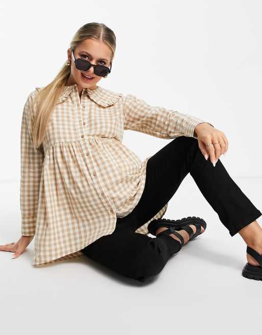 Violet Romance Maternity – Ginghamrutig blus med Peter Pan-krage, 2 av 4