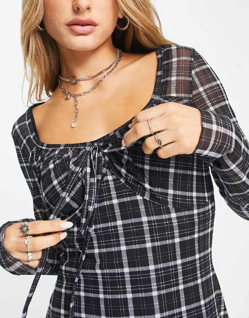 Romantic ruched mesh top