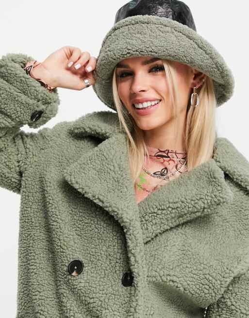 Violet Romance Petite – Salviagrön kappa i teddy, 2 av 4
