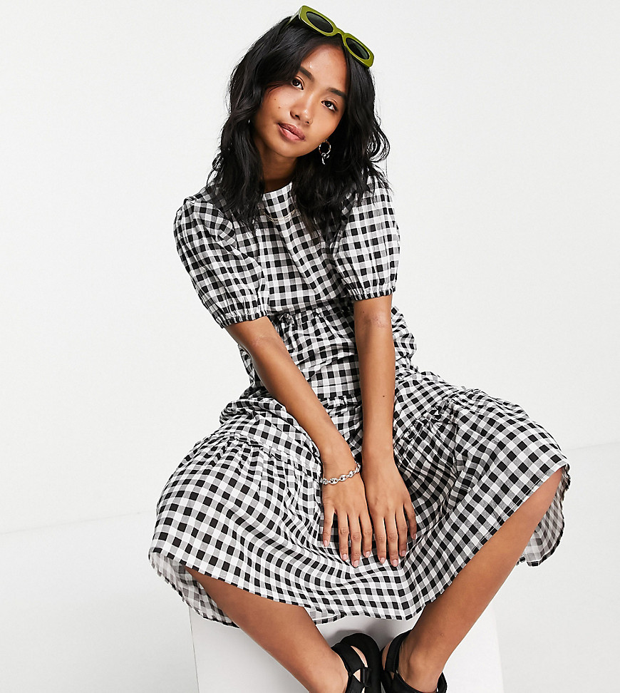 Violet Romance Petite tiered midi dress with open back in gingham-Black