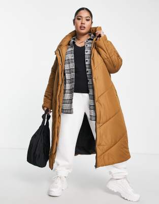 Violet Romance Plus longline puffer coat with funnel neck in tan