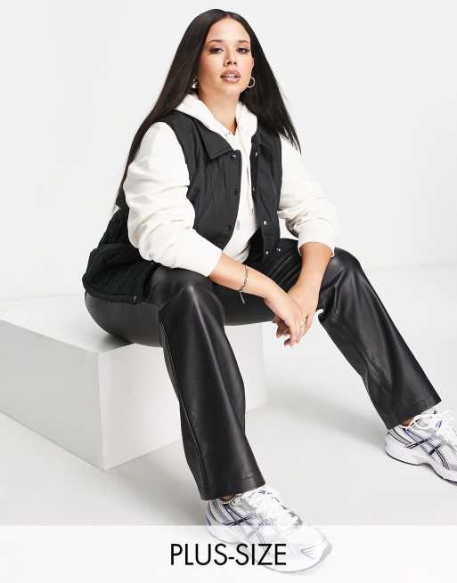 Violet Romance Plus - Sort vest med diamant-vattering