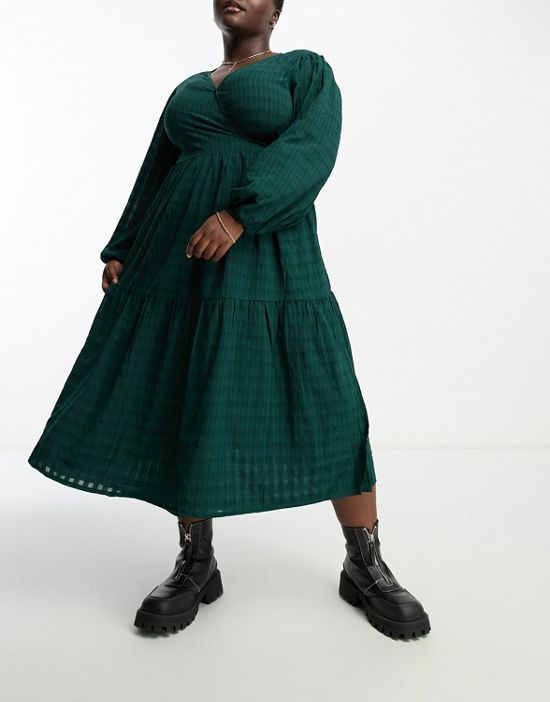 https://images.asos-media.com/products/violet-romance-plus-wrap-front-tiered-midaxi-dress-in-teal/203480353-1-teal?$n_550w$&wid=550&fit=constrain