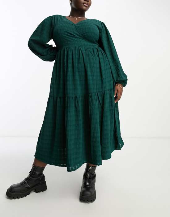 https://images.asos-media.com/products/violet-romance-plus-wrap-front-tiered-midaxi-dress-in-teal/203480353-3?$n_550w$&wid=550&fit=constrain
