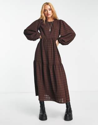 Vila - Robe babydoll mi-longue à volants - Bleu marine