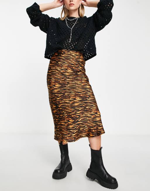 Jupe satin leopard outlet zara