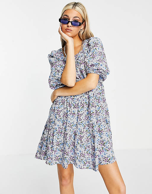 Violet Romance smock dress with tie up back in floral print