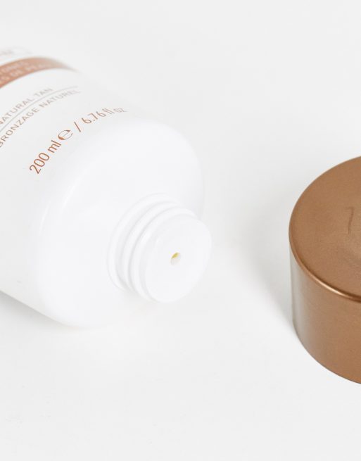 Vita Liberata Fabulous Gradual Tanning Lotion Untinted 200ml, 2 of 4