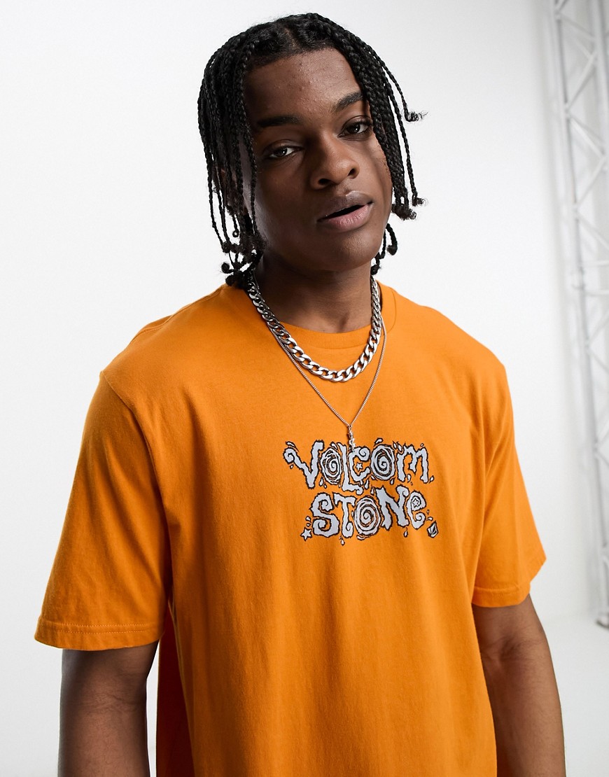 volcom - hager - orange t-shirt med tryck på bröstet
