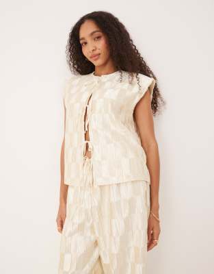 VRG GRL - Enni - Top babydoll d'ensemble sans manches plissé devant - Crème-Blanc