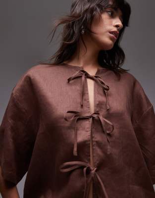 naomi linen tie-detail smock top in chocolate-Brown