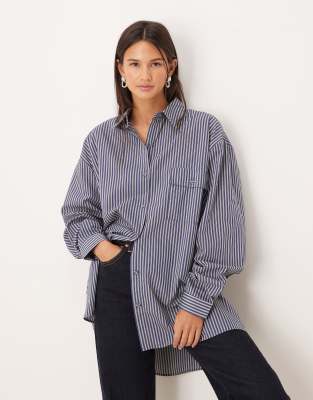 Vrg Grl Oversized Pinstripe Shirt In Blue